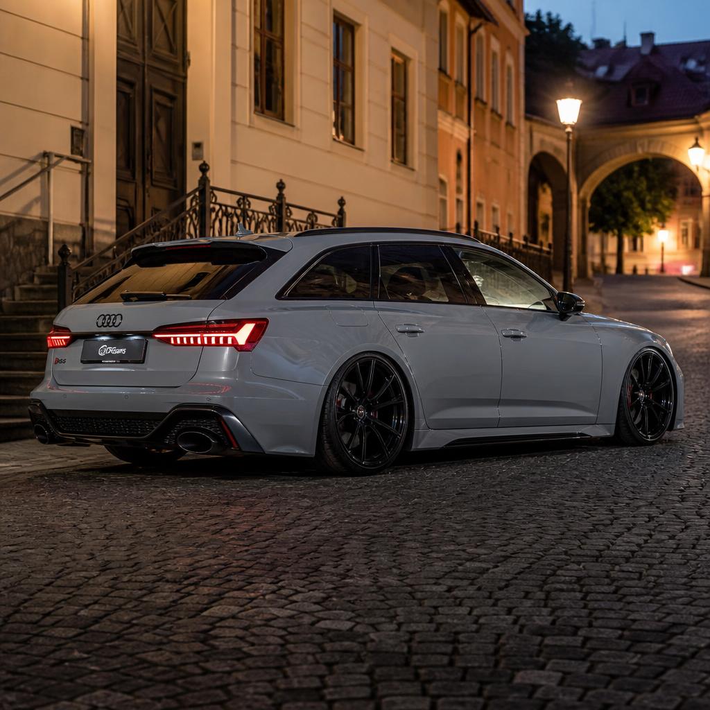RS6 Avant on air