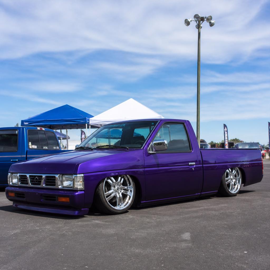 Nissan Hardbody laid out